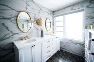 Modern bathroom with marble walls