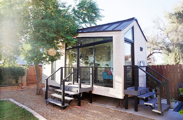 A cute ADU in the backyard with two separate entrances