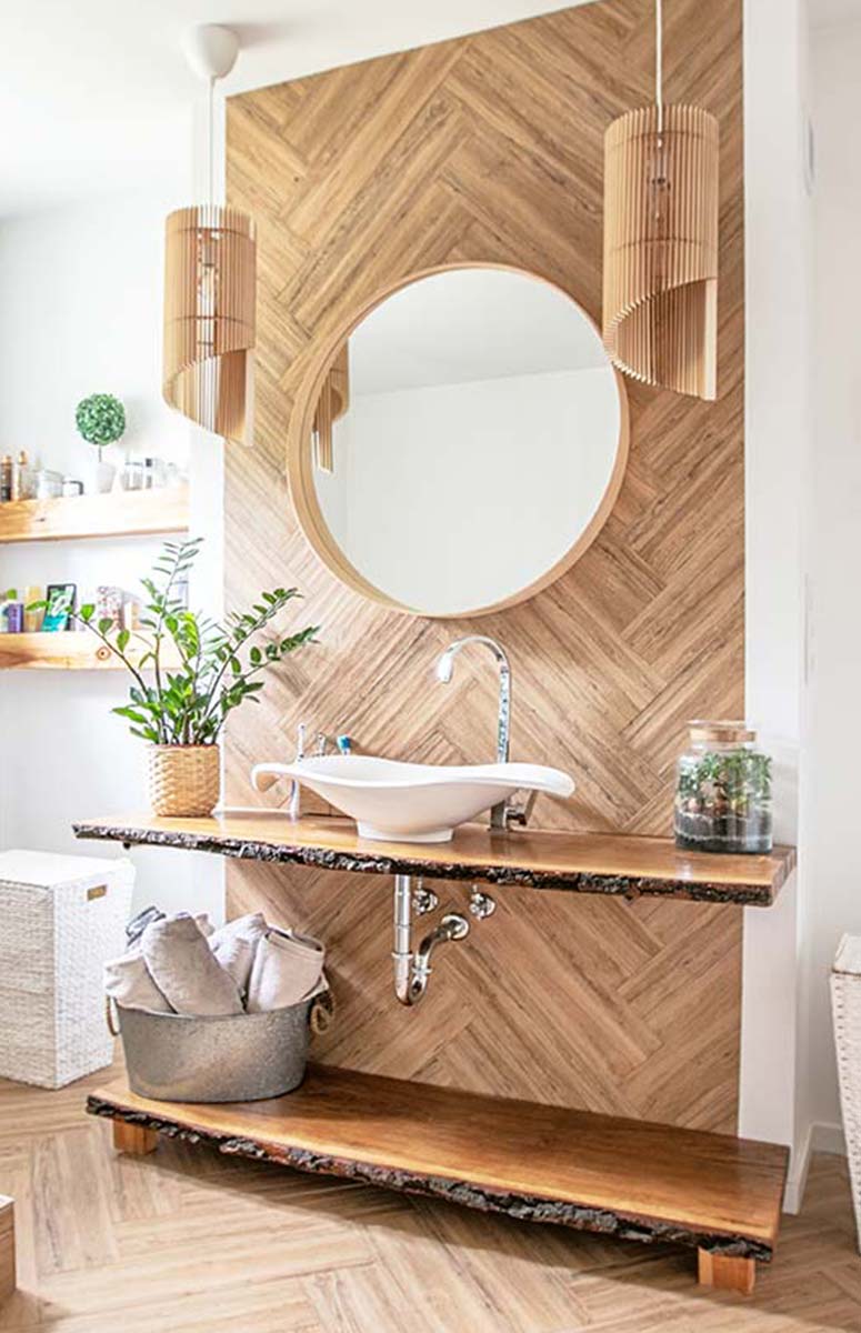 Newly renovated bathroom.