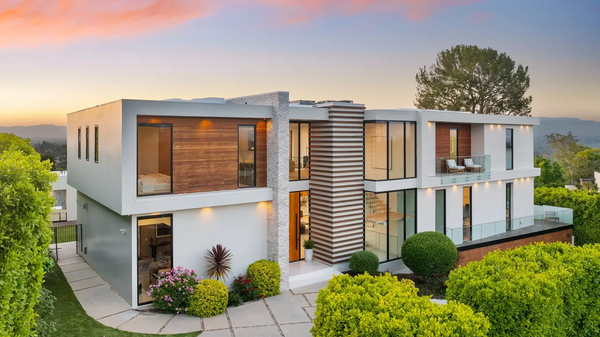 A contemporary modern home construction